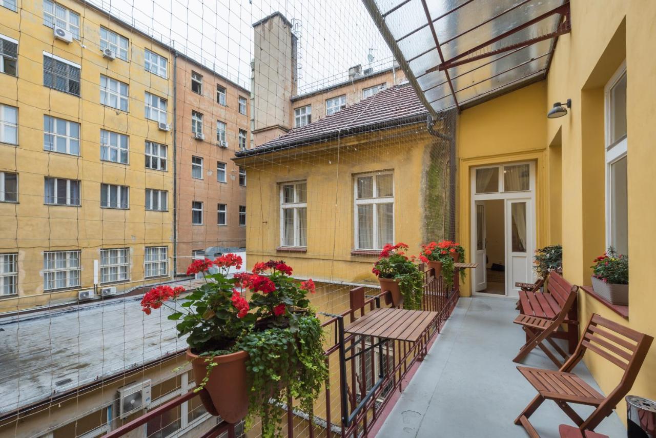 Wonderful Apartment Next To The Jerusalem Synagogue Prag Exteriör bild